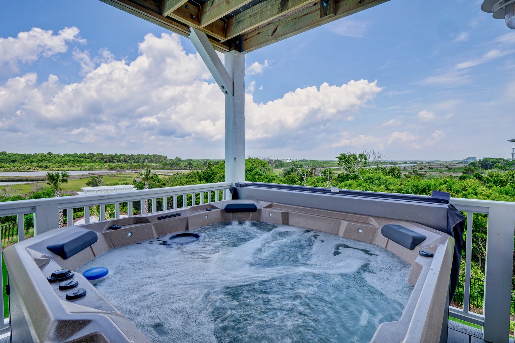 Relaxing Private Jacuzzi